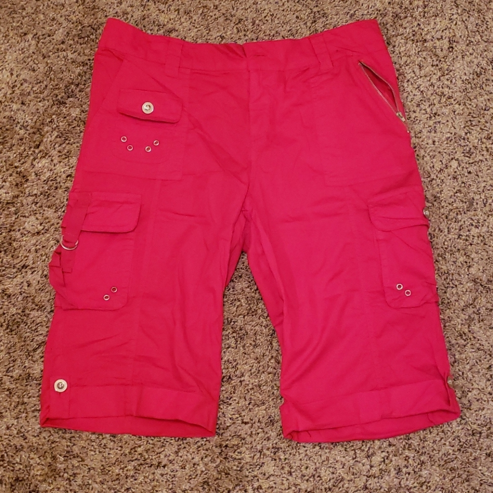 NWOT Men's Red Cargo shorts